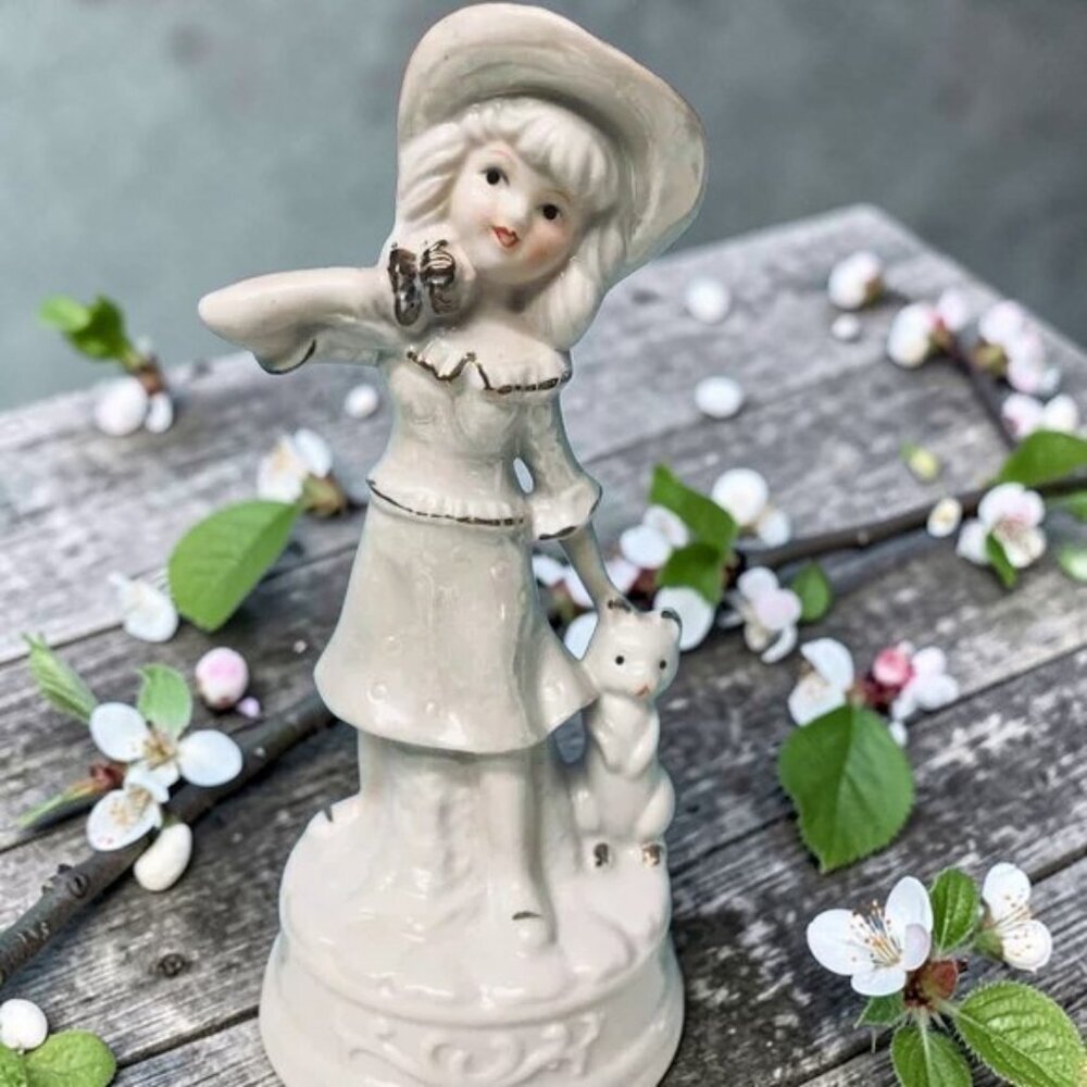 RARE 1990s Vintage Musical Porcelain Girl Figurine Plays Rock-a-Bye Baby